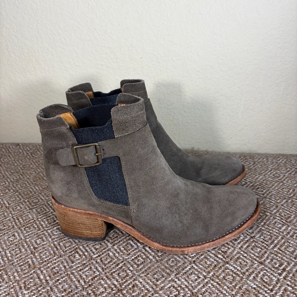 Alberto Fermani Gray Suede Ankle Boots Sz 7.5 Womens Western Casual Preppy